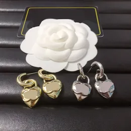 Novo estilo 18K banhado a ouro 925 brincos de coração de prata para mulheres material de latão de alta qualidade brilhante geometria menina casamento jóias de Natal festa presente acessório