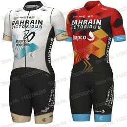 Bisiklet Jersey Setleri Takım Bahreyn Victorious 2023 TDF Seti Kısa Kol Giyim Yolu Bisiklet Gömlekleri Takım Bisiklet Biber Şortları MTB MAILLOT 230619