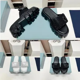 Designer tjocka botten tofflor kvinnlig glitter borr scuffs strand tofflor utanför skor muffin plus höga sandaler bekväma 6 cm med ruta 90362 15646