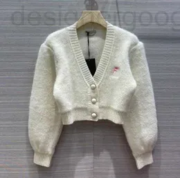 Maglioni da donna firmati 402 XL 2023 Milano Runway Primavera Estate Marchio Stesso stile Maglione Manica lunga Scollo a V Rosso Bianco Qualità Donna