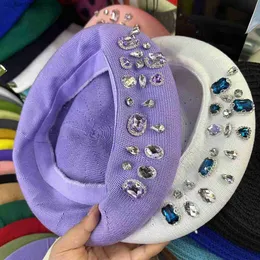 Çok renkli örgü bere şapkası Kadınlar için yaz şapkaları moda tasarım elmaslar perçin casquette homme chapeau femme güneş cap bere l230523