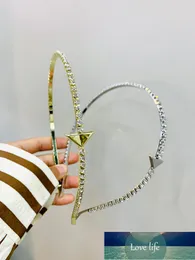 High-End Inverted Triangle Label Alloy Letter Headband French High-Grade Zircon Hair Accessories Fashion Simple Japanese and Korean