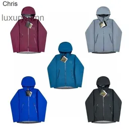 Hoodies Designer Mens Par Jackor Jackor Arc'teryes Coats Hoodies High Version Autumn and Winter New Bird Brand Lt Hard Shell Pressure Lim Outd Sa55