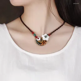 Pendant Necklaces Sea Shell Flowers Vintage Choker Necklace Women Ethnic Collar Nature Stones Jewelry