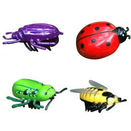 Mini giocattolo elettrico per cani e gatti Cute Ladybird Beetle Forma animale Cat Giocattoli interattivi Walking Insetto Cat Playing Toy Supplies