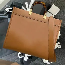 vetro Manico superiore Borsa shopping ad alta capacità Designer di lusso Borsa tote grande in vera pelle Borsa da donna da uomo Pochette da spalla con tracolla per weekend pochette