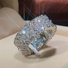 Fedi nuziali da donna placcate in argento di lusso alla moda AAA Cubic Zirconia Dazzling Promise Ring Engage Wedding Party Jewelry