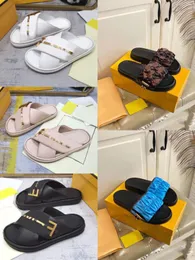 Designer Luxury Flat Sandals Summer Beach Women Slippers Colorful Letter Ladies Flip Flops Leather Sandal