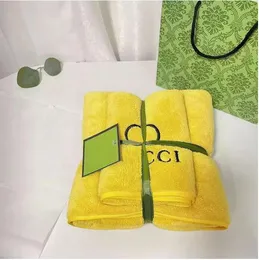 2023 Luxury Bath Towel Set Designer Letter Face Towels Coral Velvet Super Absorbent Large Towel Soft Bathroom Towels Baby Beach Blanket