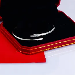 Armbanden titan par med diamant nagel armband 18k guldpläterad ros silver mode rostfritt stål smycken armband för kvinnor män