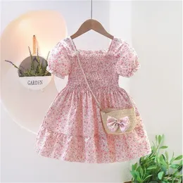 Flickors korta ärmklänning 2023 Sommar Nya barns fragmenterade blomma babyprinsessklänning GC2184