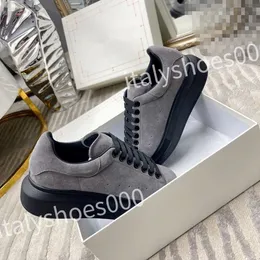 Top Hot Luxurys Dicke Sohlen Freizeitschuhe Designer-Schuhe Frauen Reise Schnür-Sneaker Mode Dame Lauftrainer Plattform Männer Gym Turnschuhe Größe 35-45