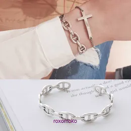 8A оптовой дизайнер H Домашние браслеты онлайн -магазин корейский тайский серебряный браслет женские 925 Свиглый нос просто