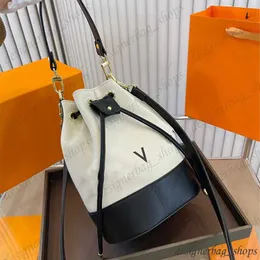 Projektant luksusowej torebki płótno i skórzana kombinacja, lekka i wszechstronna, odłączona torebka, może być ręcznikiem damskiej torby kubełkowej 230506