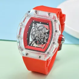 2023 Automatik Sport 3-polige transparente Unterseite Vollfunktionsuhr Top-Marke Luxusuhr Kristalllünette Quarzwerk Hochwertige Uhr