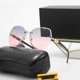 디자이너 선글라스 여성 스퀘어 선글라스 남성 일요일 안경 금속 클래식 로고 미러 다리 진주 디자인 비치 UV400 선글라스 저렴한 선글라스