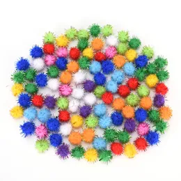 100pcs/lot renkli küçük top kedi oyuncakları 15mm ışıltılı parıltı tinsel pompom topları kedi oyuncak topları