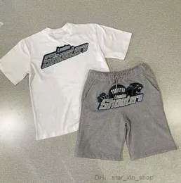 Hoodies sommar kort ärm t shirt mens shorts kostym Trapstar Designer Tshirt American Hip Hop Sweatshirt Cotton Pants Set Oversize Design of Motion 67ESS