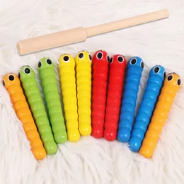 Gioco di cattura di insetti magnetici in legno di fragola 5 vermi 1 accessori per giocattoli in legno giocattoli educativi divertenti Montessori