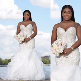 Plus Size Cristalli In Rilievo Nigeriano Africano Della Sirena Abiti Da Sposa Abito Sweetheart Senza Spalline Applique Del Merletto Che Borda Bling Sposa Dre2315