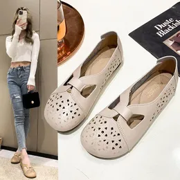 2024 Shoes Leather Sandals Handmade Comfortable Flat-Heeled Soft-Soled Female Wind Tunnel Hollow Women Casual Flats 79296 21757 40570 76 c