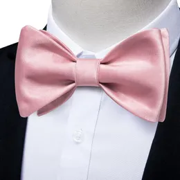 Bow slipsar utsökta rosa mans bowties självt band för man bröllopsfest exqusite pocket fockel manschette slips semester gåva