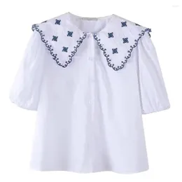 Kvinnors blusar Kvinnors 2023 Fashion Youth Beautiful Brodery Lace Top Retro Bubble Sleeve Shirt Unique