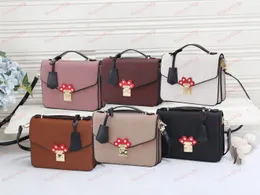 Mehrfarbige Einkaufstasche mit Stern- und Blumenmuster, Umhängetasche, luxuriöse Doppel-Umhängetasche, Umschlagtaschen, Designer-Taschen mit gemustertem Anhänger