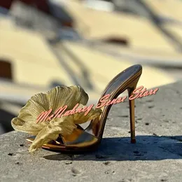 Sandały jedwabny kwiat dekoracje dla kobiet w stylu spiżtu strój stały patent skórzany poślizg na letnim imprezowym sukience buty seksowne