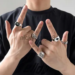 Pierścionki zespołu Punk Gothic serce zestaw pierścieni dla kobiet mężczyzn czarne kości Vintage pik Ace posrebrzane Retro urok bilard biżuteria na palce x0625