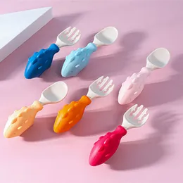 2Pcs/Set Infant Baby Cartoon Silicone Spork Learning Food Eating Auxiliary Spoon Short Handle Feeding Kids Baby Spoon Utensils