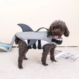 Petbarn dog hotsell life jacket