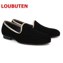 Mocassini in velluto da uomo nero Scarpe basse casual moda di alta qualità Slip on Scarpe estive Pantofole fumatori da uomo