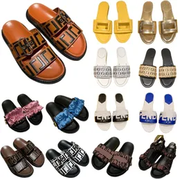 Silk Fold Slippers Hollow Out Designer Shoes Luxury Women's Beach Shoes Letter Summer Sandaler Fashion Weave Slides Famous Brand Metal Buckle Flat Platform Platform Shoes