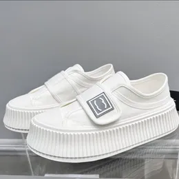 Designer shoes high-quality casual shoes women running shoes Versatile and fashionable woven small white shoes Cookie shoes thick soled canvas shoes sneakers