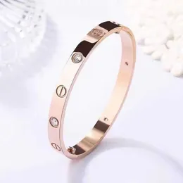 Designer charm New 18k Rose Gold Bracelet Women's Wide and Narrow Edition Advanced Four Diamond Couple Colorless with High Beauty Value