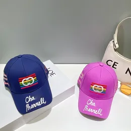 패션 낙서 디자이너 볼 캡 여름 커플 패션 홀리데이 데이트 스포츠 편지 꽃 자수 2 색 casquette