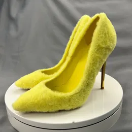 Kobiety pompki 2023 Najnowszy żółty krótki futra ciepłe spiczaste palce 12 cm cienki wysokie obcasy poślizg na sukience Zapatos buty Kobieta plus rozmiar 33-45