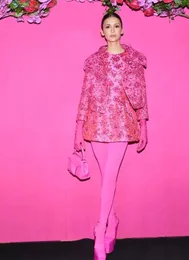 블레이저 + 미니 스커트 슈트 고급 손으로 만든 3D 꽃 자수 짧은 미니 드레스 핫 핑크 여자 짧은 재킷 여름 정장 스팽글 완벽한 스팽글 파티 드레스