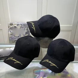 Summer Black Designer Cap Para Wakacje na świeżym powietrzu Gold List Hafdery Ochrona przeciwsłoneczna i filta przeciwsłoneczne Casquette