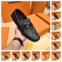 193 Model Men Driving Shoe Monte Carlo Moccasin Loafer Designer Driver Shoes Grained Leather Präglade Monogram Blomma Mönster Slip-On Dress Shoes Storlek 38-46