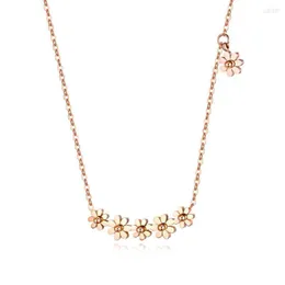 Anhänger Halsketten Trendy Sechs Kleine Gänseblümchen BLUME Halskette Für Frauen Charme Rose Gold Farbe Edelstahl Kragen Schmuck Drop