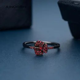 Pierścienie klastra Ainuoshi Flower Pierścień Mały naturalny rubin 0,223ct 18K Gold Galwaling Black Special Jewelry Prezent dla kobiet