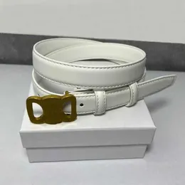Cintura stilista di moda Fibbia liscia Design retrò Cinture sottili per uomo Donna Larghezza 2,8 cm Vera pelle bovina 5 colori Cinture Triomphe opzionali Alta qualità con scatola s2