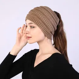 Beanies 케이블 니트 Hairband 뜨개질 수제 머리띠 여성을위한 따뜻한 모자를 유지