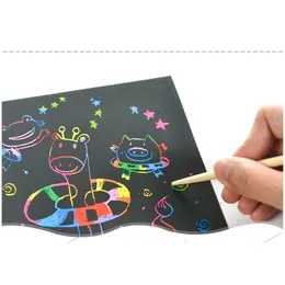 Bölçerler 57pcs/Set Sihirli DIY Renk Gökkuşağı Scratch Sanat Kağıt Kartları Graffiti şablonlu çocuklar için çizim oyuncakları kazıma için ayarlanmış