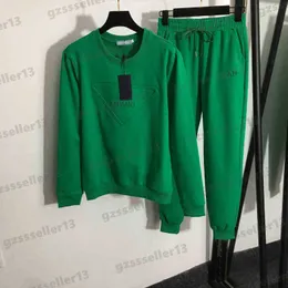 Tasarımcı Trailsuit Kadın Giysileri 3D Desen Uzun Kollu Sweatshirt ve Sıradan Ter Pantolon İki Parçalı Set Moda Logo-Zarif Kıyafet Jogging Suit 4 Renk Boyutu S-XL