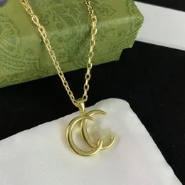 High End Popular Female Designer Letter Pendant Necklace Chain Elegant Jewelry Wedding Party Valentine's Day Anniversary Jewelry Gift