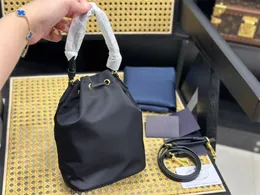 新品未使用　BTN Nylon Bag タグ付 texnh テクネ 塩縮加工 リサイクルナイロン ニュースペーパー