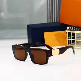 2023 Erkek Kadın Tasarımcı Güneş Gözlükleri Moda UV400 Lensler Durum 32047 Lüks Marka Güneş Gözlükleri 6 Renk İsteğe Bağlı Plaj Sürücüleri Adumbral gözlük